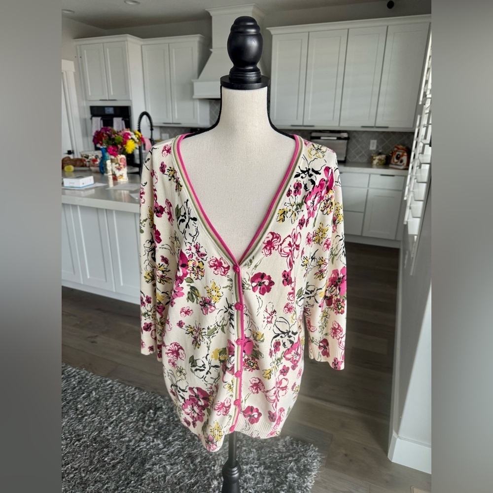 Christopher & Banks Floral Button Front Cardigan – Women’s Large